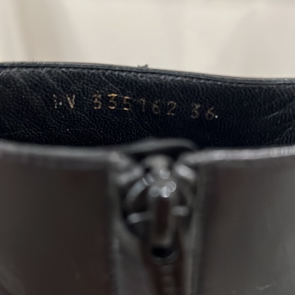 SAINT LAURENT Paris Bottine Zipper-Trim Ankle Boot - Picture 7 of 7